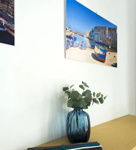 Dimora Donna Vittoria *