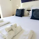 Dimora Donna Vittoria Apartment *